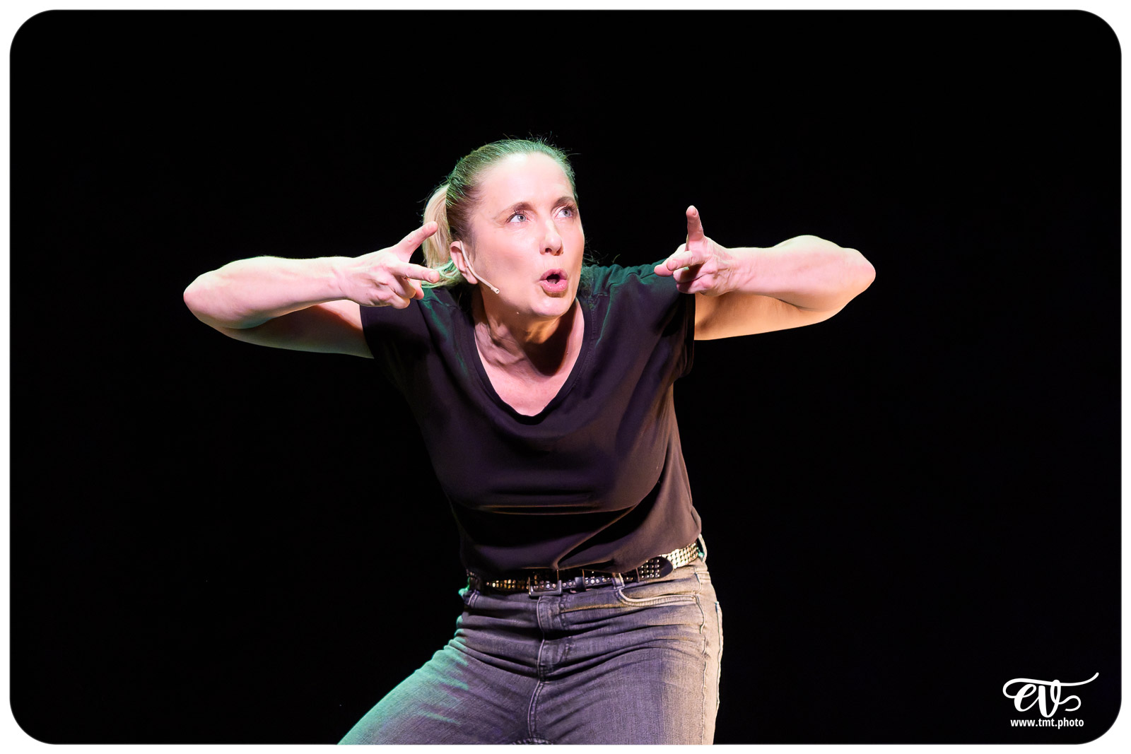 LES CHATOUILLES OU LA DANSE DE LA COLÈRE (ANDRÉA BESCOND)